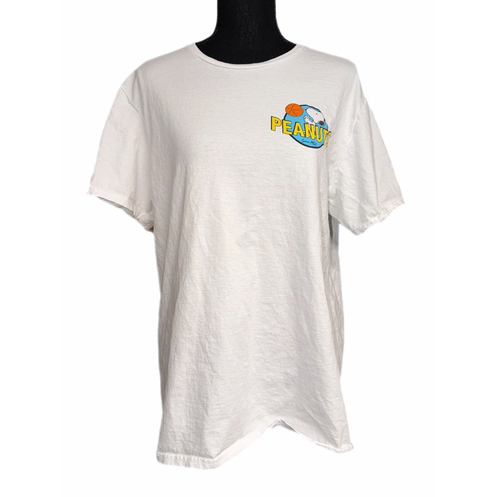 Peanuts Snoopy World Champion Basketball Graphic T-Shirt White Large Mens